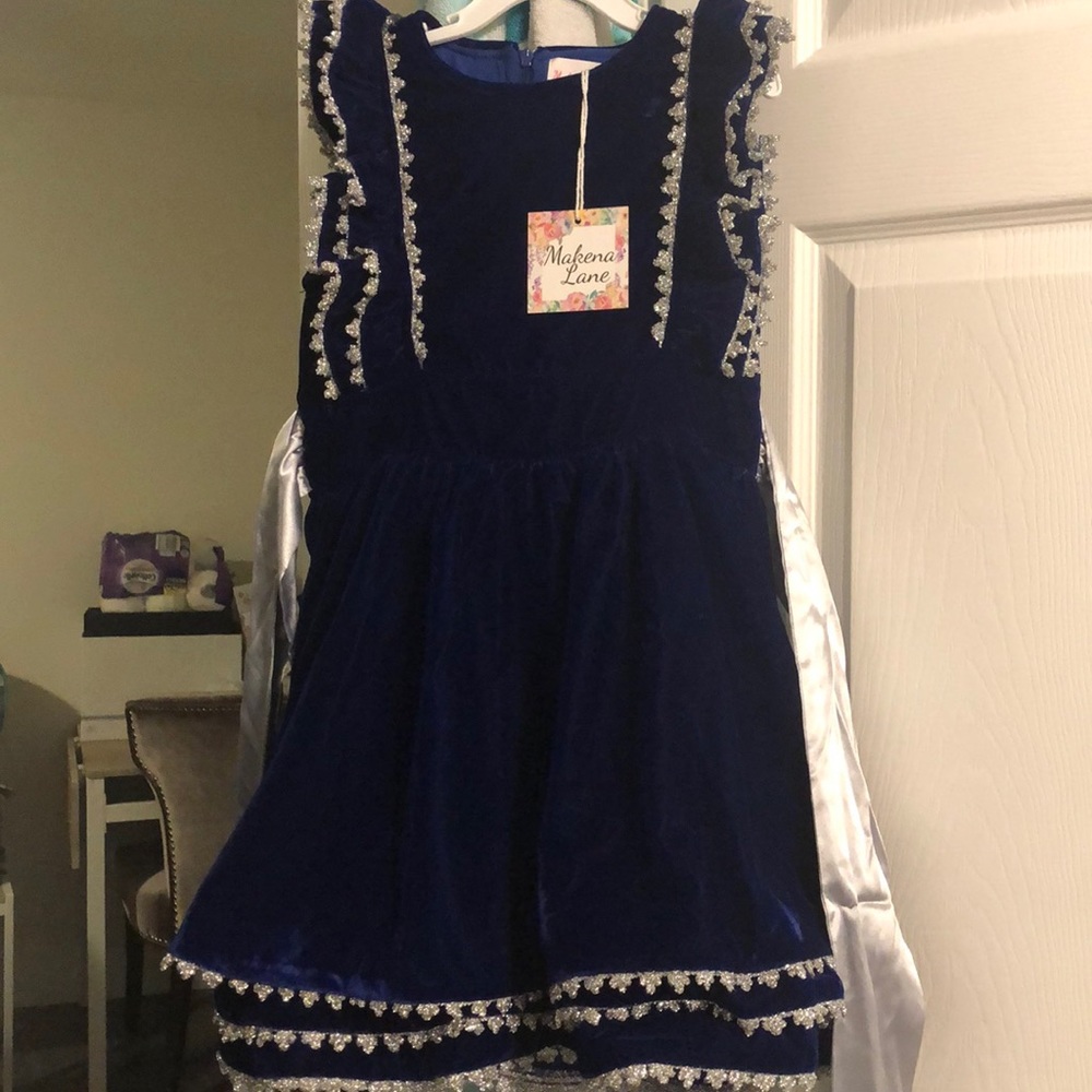 Makena Lane Blue Velvet with Silver piping